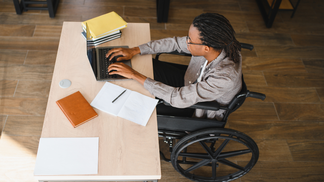 İngiltere Raporu: Üniversitelerde "erişilebilirlik" sadece kağıt üstünde, sistem öğrencileri yalnız bırakıyor