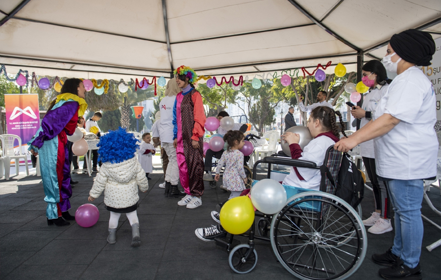 Dünya Nadir Hastalıklar Günü: Angelman Sendromu nedir?